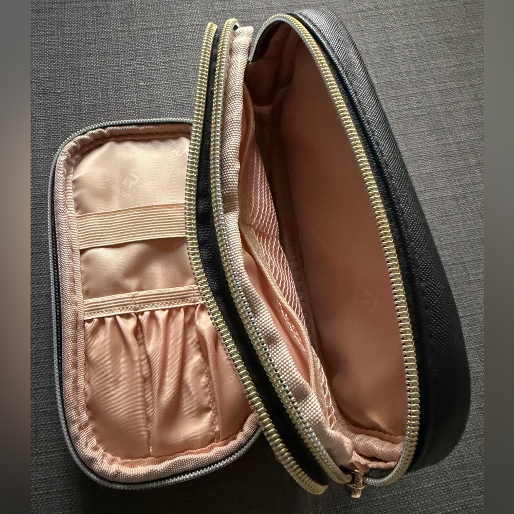 Elegant Black and Pink Women's Cosmetic Bag - Picture 2 of 11